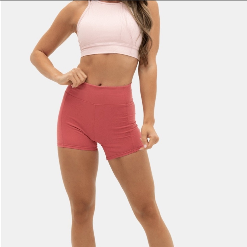 Balance Athletica OG short color Dawn - small